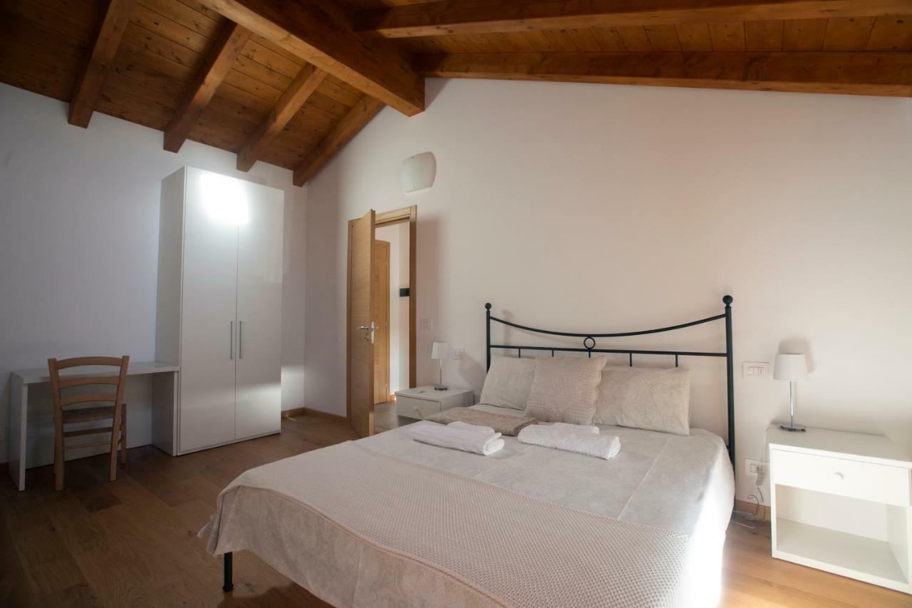 Agriturismo Mestroni Bressa Buitenkant foto