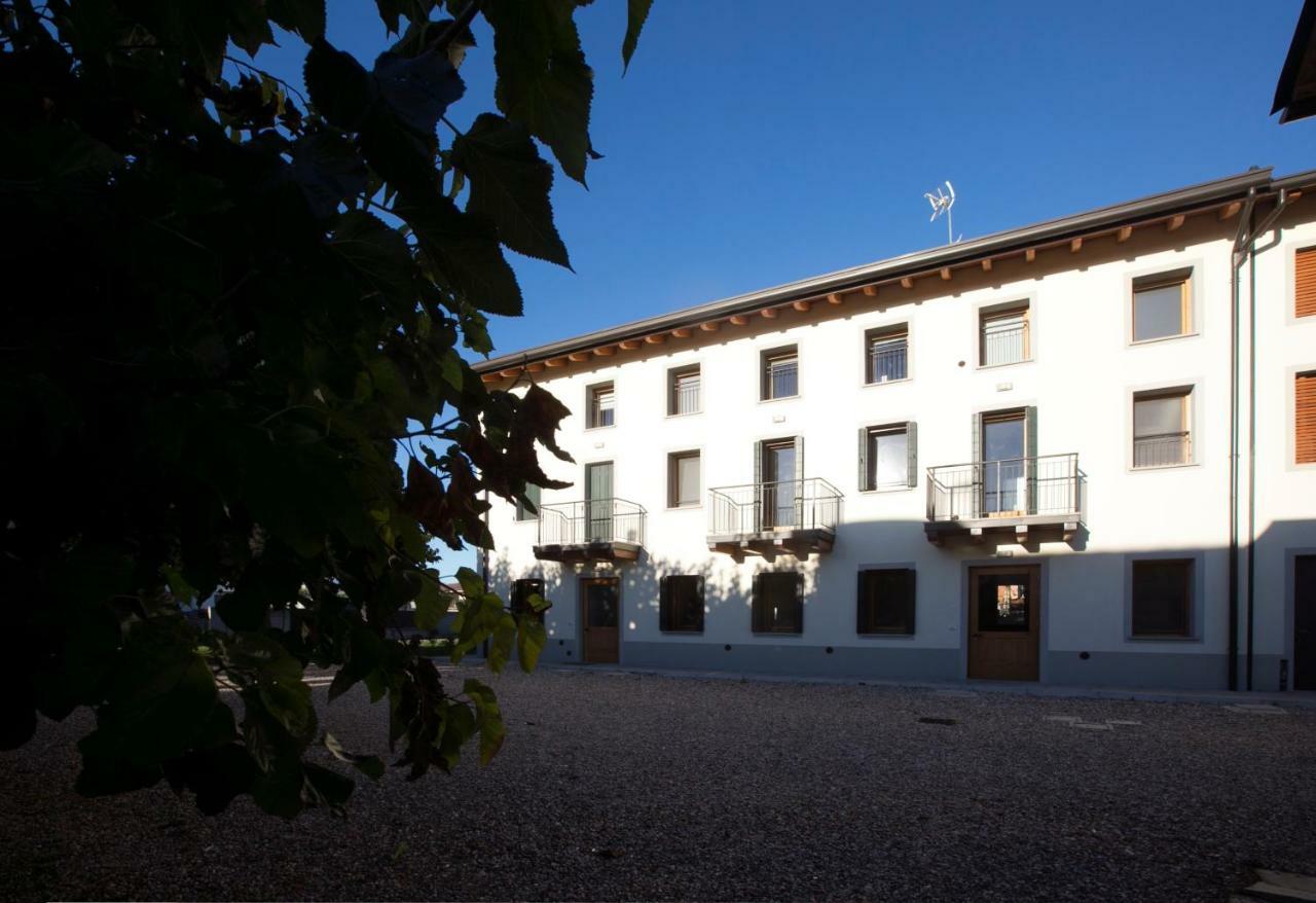 Agriturismo Mestroni Bressa Buitenkant foto